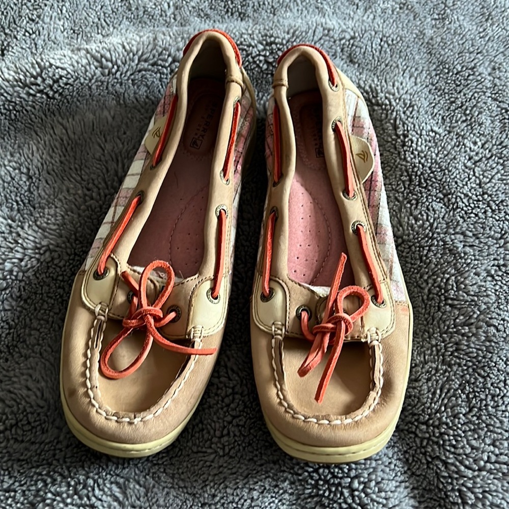 10M Sperry Topsider Pink Boat Shoe.